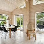 Keijo - 150m From The Sea By Interhome Knebel